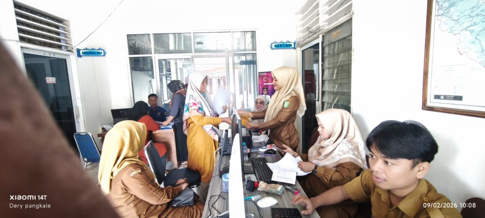 Bapenda Dumai dan Camat Sungai Sembilan Gencarkan Insentif Diskon 30% plus Minyak Goreng demi Dongkrak PAD