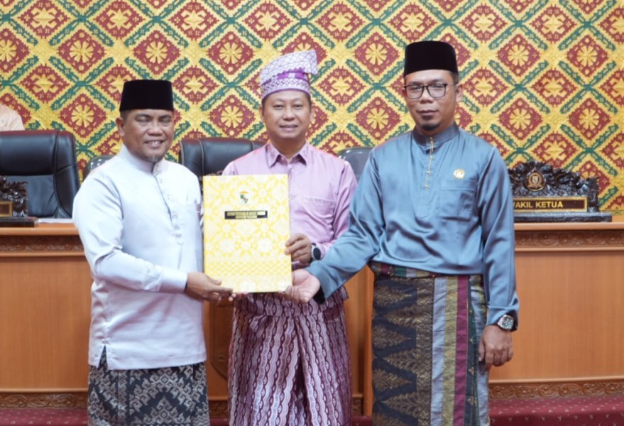 DPRD Pelalawan Gelar Paripurna Penandatanganan Nota Kesepakatan KUA dan PPAS Perubahan APBD Tahun 2025