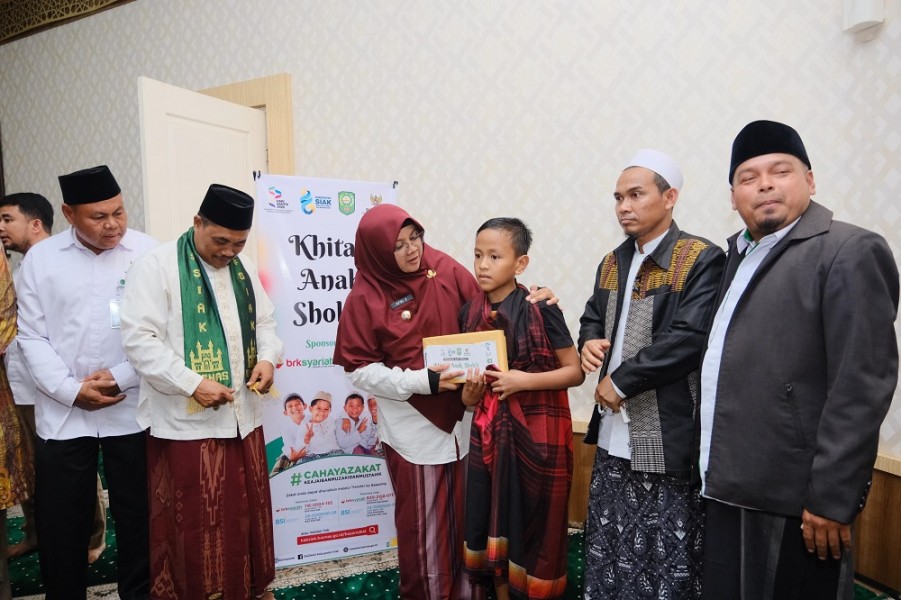 Hari Santri 2025: Bupati Siak Apresiasi Baznas atas Kegiatan Sunat Massal