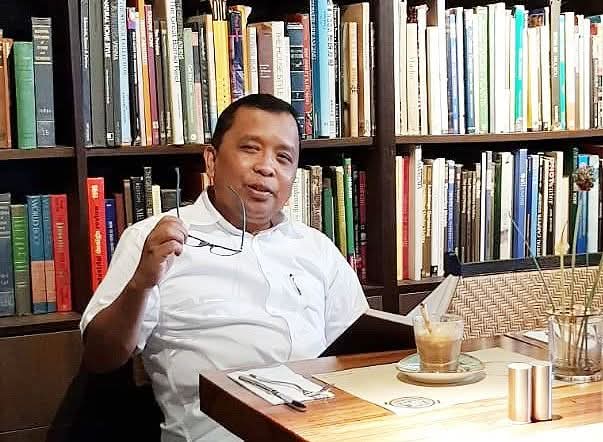 Ketika Kebenaran Tenggelam oleh Narasi: Pelajaran Surah Ash-Shu‘ara di Era Post-Truth