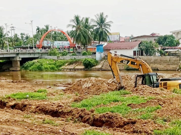 Normalisasi Sungai Batang Lubuh, Pemkab Rokan Hulu Serius Tekan Risiko Banjir
