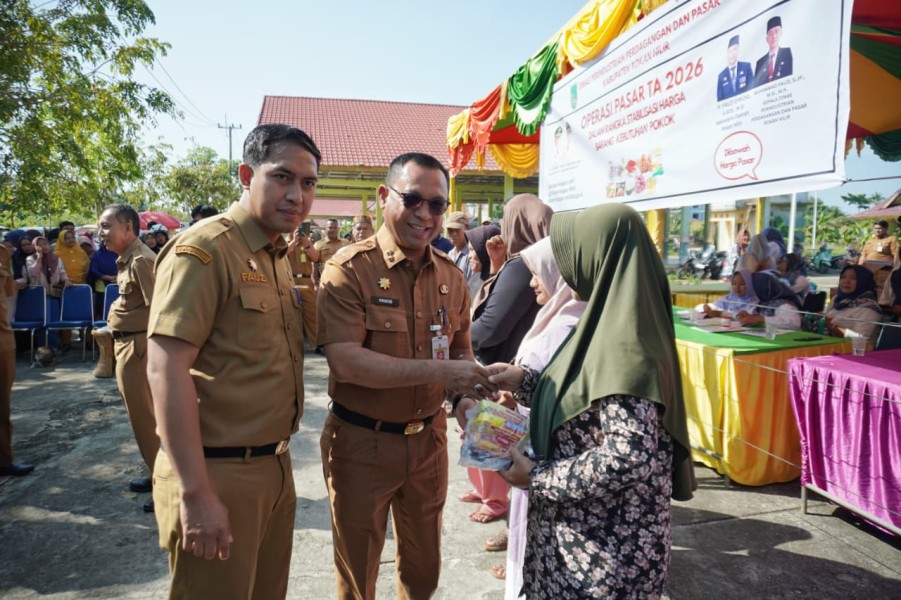 Bantu Stabilkan Harga Jelang Ramadhan, Disperindagsar Rohil Gelar Operasi Pasar Murah di Pujasera