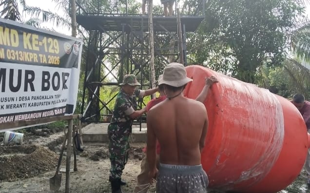 Kemanunggalan Air Bersih : Satgas TMMD Ke-129 Pacu Pembangunan Sumur Bor demi Pasokan Air Bersih Warga