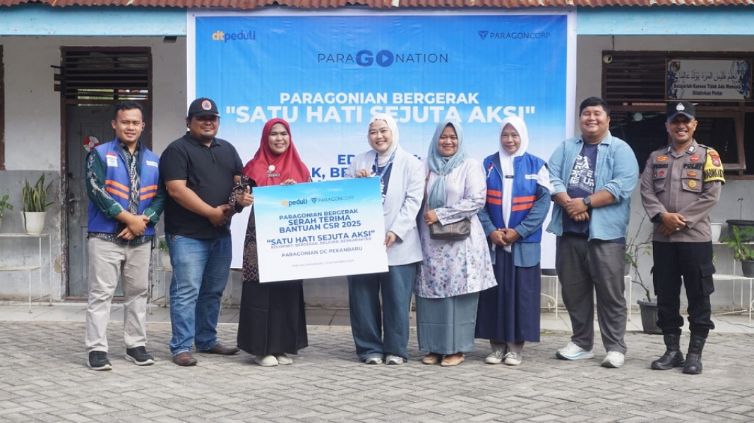 Paragonian dan DT Peduli Gelar ‘Satu Hati Sejuta Aksi’ di SDN 140, Beri Bantuan Serta Cek Kesehatan