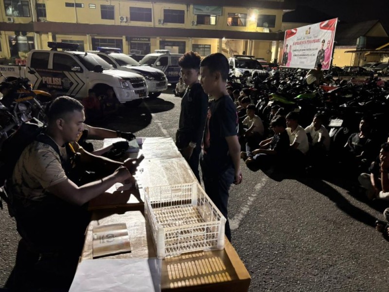 Razia Gabungan Dini Hari di Pekanbaru, 28 Sepeda Motor Berknalpot Brong Ditilang