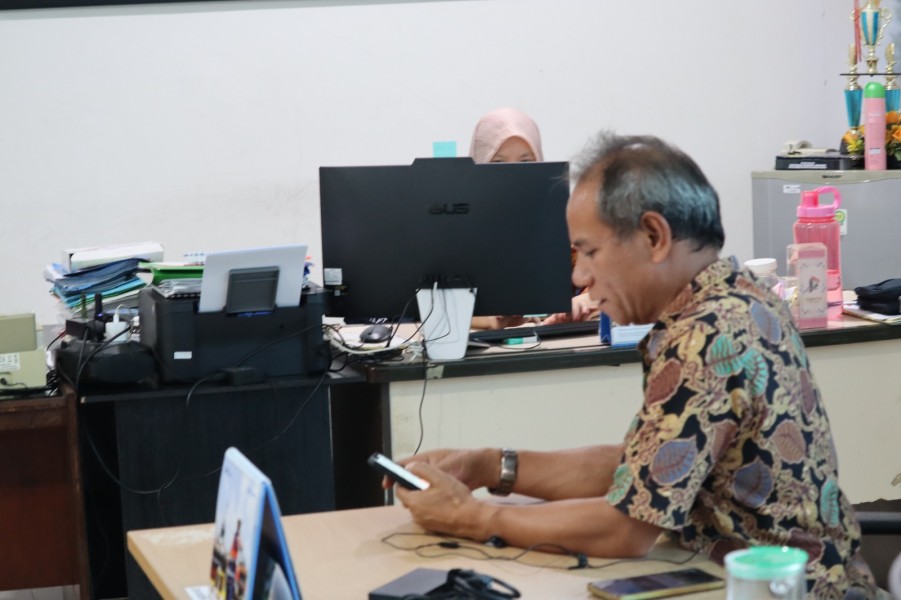 Wujud Kepedulian, Pelindo Dumai Salurkan TJSL dan Bansos Senilai Rp500 Juta