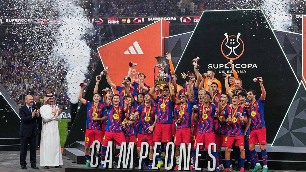 Raphinha Jadi Pembeda, Barcelona Taklukkan Real Madrid 3-2 dan Juara Supercopa de Espana