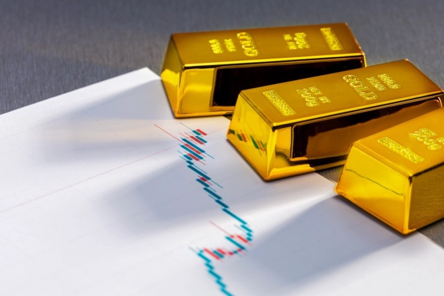 Mau Investasi Aman dan Untung? Yuk, Kenali Keunggulan Emas!