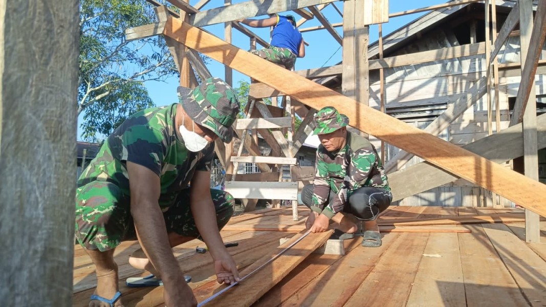 Harapan Ibu Asmawati: Bedah RTLH TMMD Ke-129 Kodim 0313/KPR Capai Progres 35 Persen