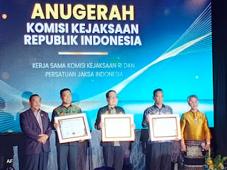 Kejari Kuansing Raih Prestasi III Nasional Kategori Anugerah Kejaksaan Negeri Tipe B.