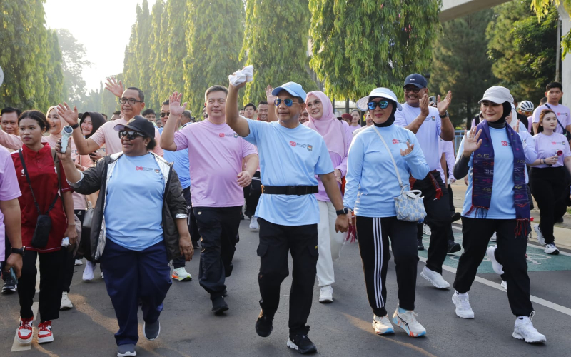 Rayakan Puncak HUT Ke-80, Kemendagri Gelar Jalan Sehat dan Bazar di TMII