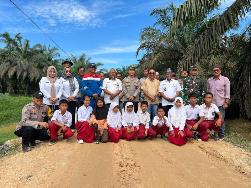 Renovasi Jembatan Merah Putih Rampung, Polsek Lirik Gelar Doa Bersama