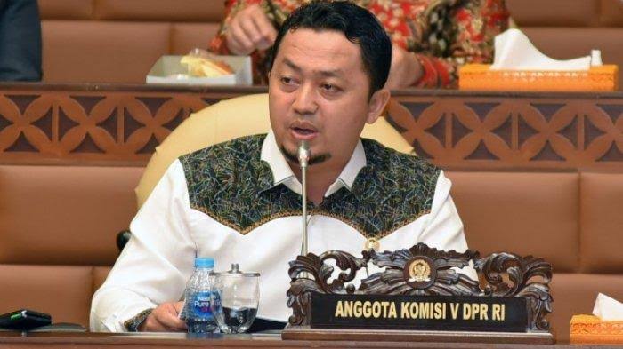 Komisi I DPR Dorong Komdigi Atasi 382 Desa Blankspot Sinyal di Riau