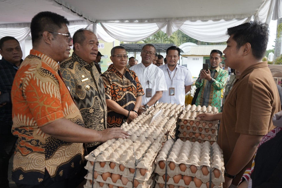 Kejari Asahan Bersama Pemkab Asahan, Bulog, dan Pelaku Usaha Gelar Pasar Murah Peringati Hari Bhakti Adhyaksa ke-80