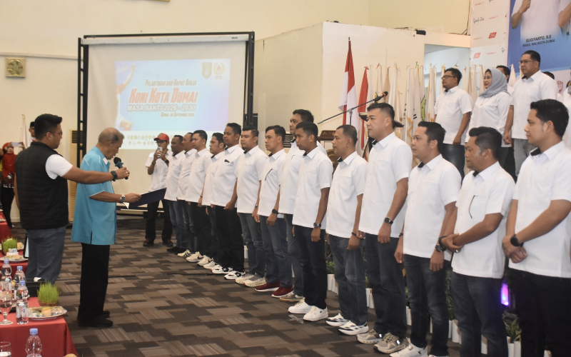 Dilantik Ketua KONI Riau, Abdul Kadir Jailani Siap Bawa KONI Dumai Lebih Berprestasi
