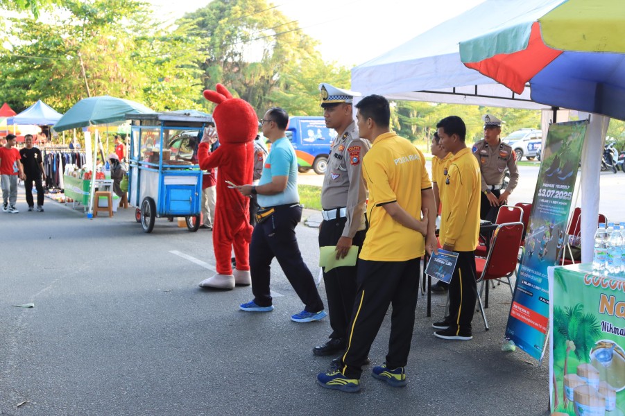 Sukseskan Riau Bhayangkara Run 2025, Polres Inhil Gelar Sosialisasi di Car Free Day Tembilahan