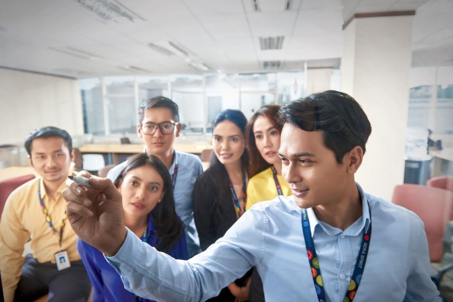 Wujudkan Visi Profesional: Ruang Berkembang di Industri Distribusi Modern