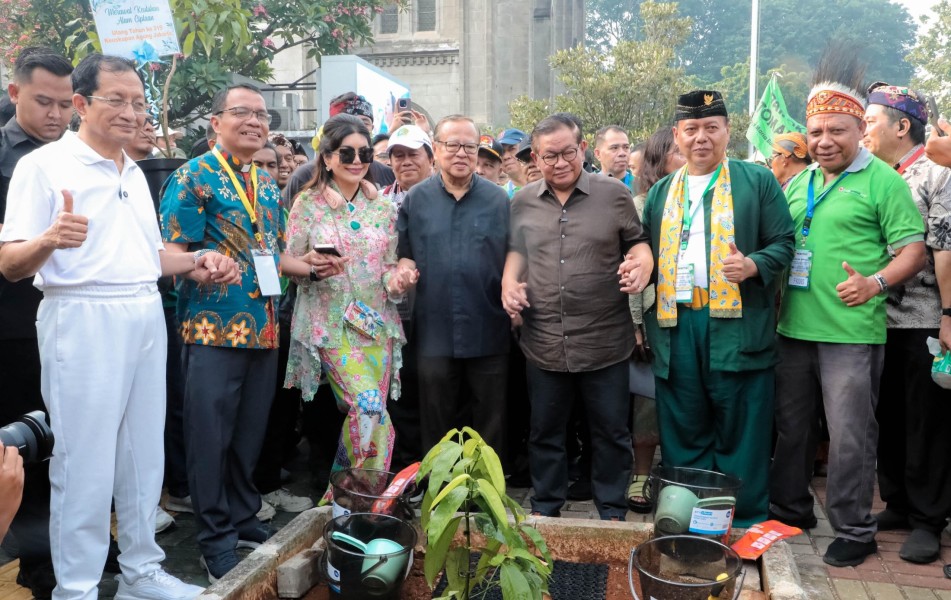 Dari Katedral Jakarta, Pramono Ajak Warga Peduli Lingkungan dan Toleransi