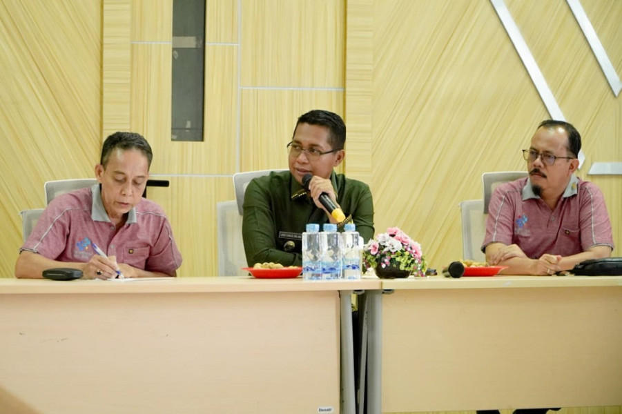 Wabup Rohil Jhony Charles Instruksikan Diskominfotiks Perkuat Publikasi Investasi dan Inovasi Digital 2026