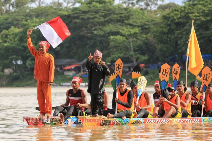 Besok, Wapres Gibran dan Wakil Gubernur Buka Festival Pacu Jalur 2025