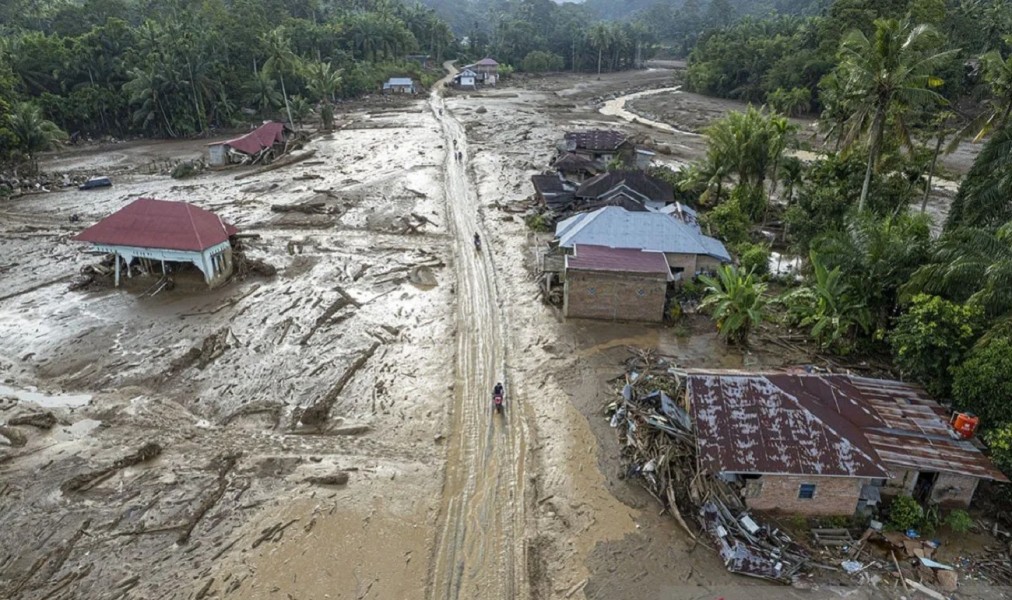 Korban Banjir dan Longsor di Sumatera Tembus 1.030 Orang, 206 Masih Hilang