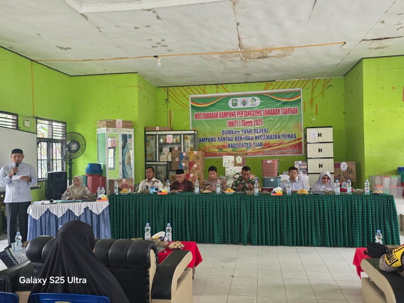 Babinsa Sertu Sugianto Hadiri MKPT Bunkam Tuah Rezeki, Koramil 03/Minas Dukung Transparansi Kampung