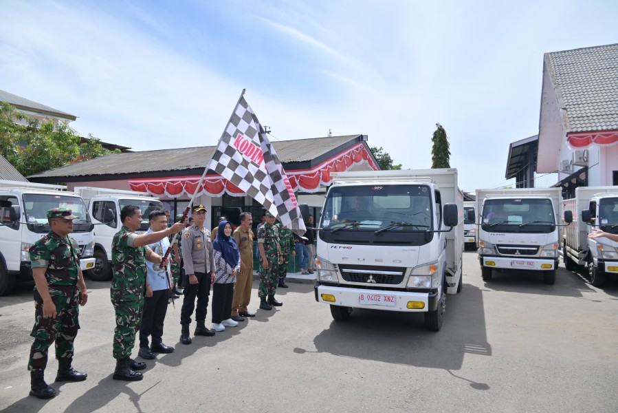 Dari Ranah Minang Mengabdi di Tanah Rencong, Dandim Abdul Hadi Lepas 26 Truk Koperasi Desa Merah Putih