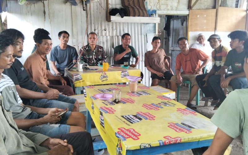 Tim Mabes TNI Sosialisasikan Pencegahan Karhutla kepada Kelompok Tani di Dumai