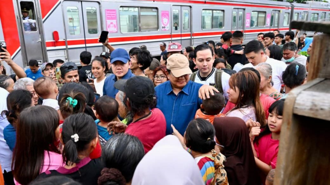 Presiden Prabowo Datangi Area Kramat Jakarta Pusat, Warga Antusias dan Sampaikan Aspirasi
