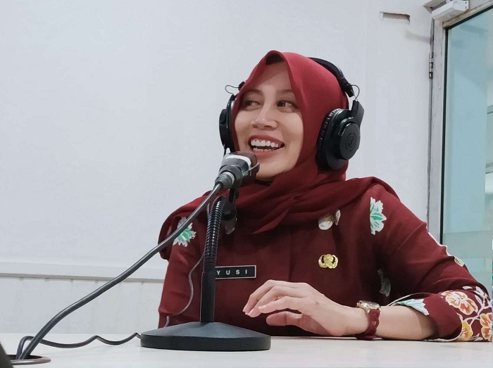 Tak Ada Tangga yang Terlewati, Kisah drg. Yusi, Dokter Pelosok yang Kini Pimpin RSUD Arifin Achmad