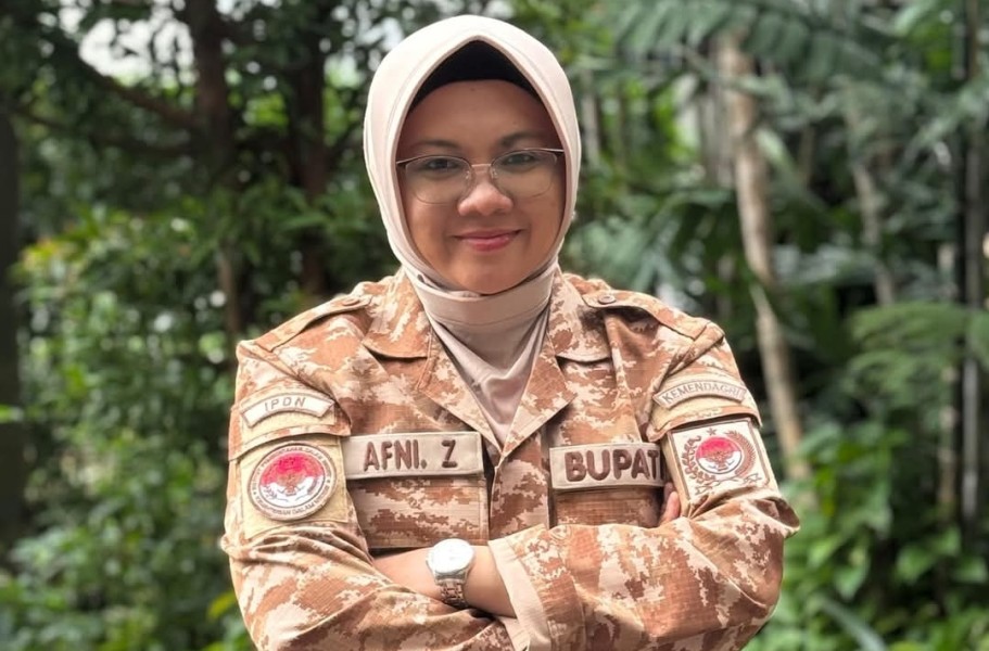 Bupati Siak Afni Z Klarifikasi Isu PT SSL: Kami Sedang Bekerja, Jangan Dipelintir!