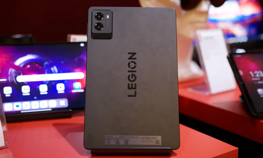 Lenovo Legion Tab Gen 3: Tablet Gaming dengan Layar 165Hz dan Snapdragon 8 Gen 3