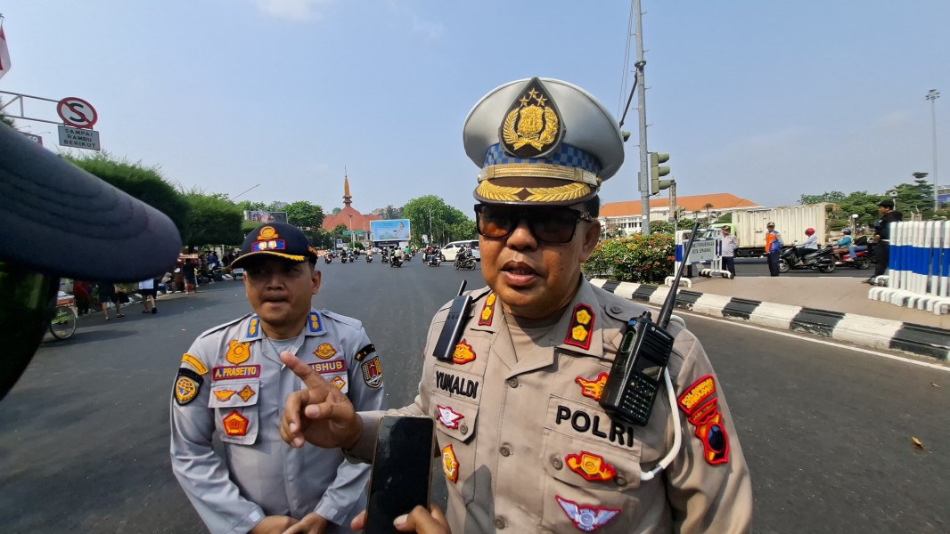 Kawal Pawai MTQN, Satlantas Polrestabes Semarang Alihkan Arus Secara Situasional Agar Mobilitas Warga Tetap Berjalan