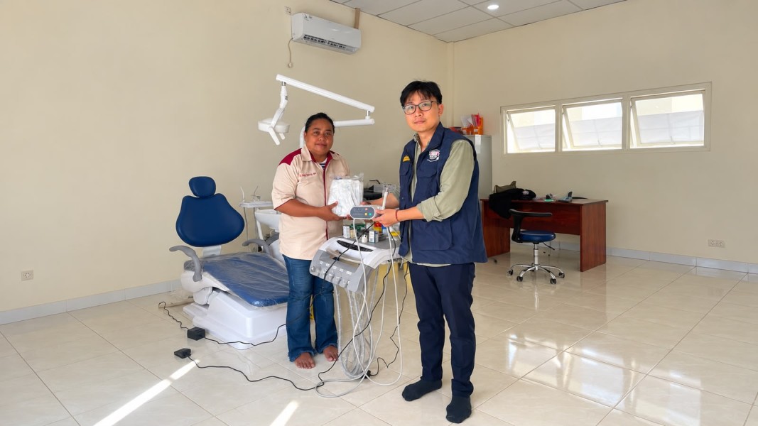 Tim Patriot UI 12 Aktifkan Kembali Poli Gigi RS Pratama Nikiwar