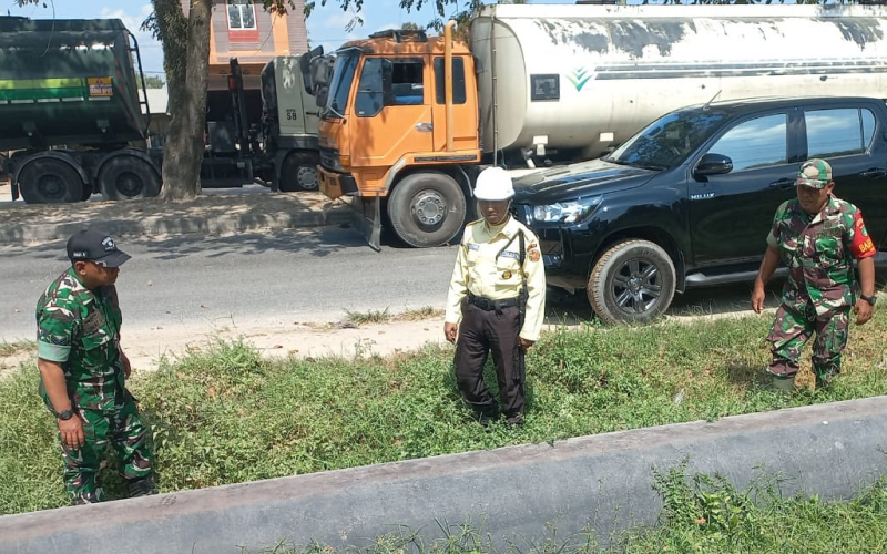Koramil 02 Bukit Kapur Intensifkan Patroli Pengamanan Jalur Pipa Minyak PHR