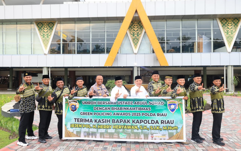 Polda Riau Lepas 10 Bhabin Peraih Green Policing Award ke Tanah Suci
