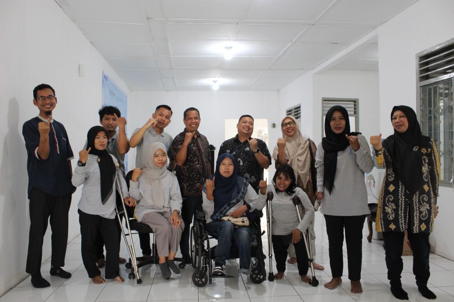 Dukung Semangat Berkarya, Pelindo Regional 1 Kunjungi Rumah Difabel