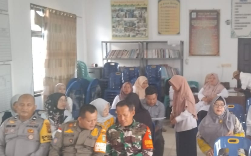 Musyawarah Masyarakat Kelurahan Digelar, Babinsa Dukung Pemberdayaan dan Kesehatan Warga