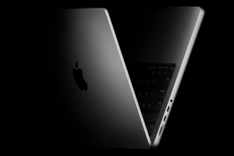 MacBook Pro M5 Pro dan Max Meluncur, AI Diklaim 4 Kali Lebih Cepat