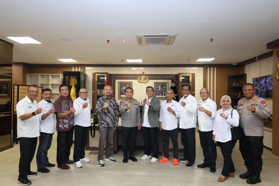 Audiensi PWI Riau dengan Kapolda : Wartawan Mitra Strategis Polisi