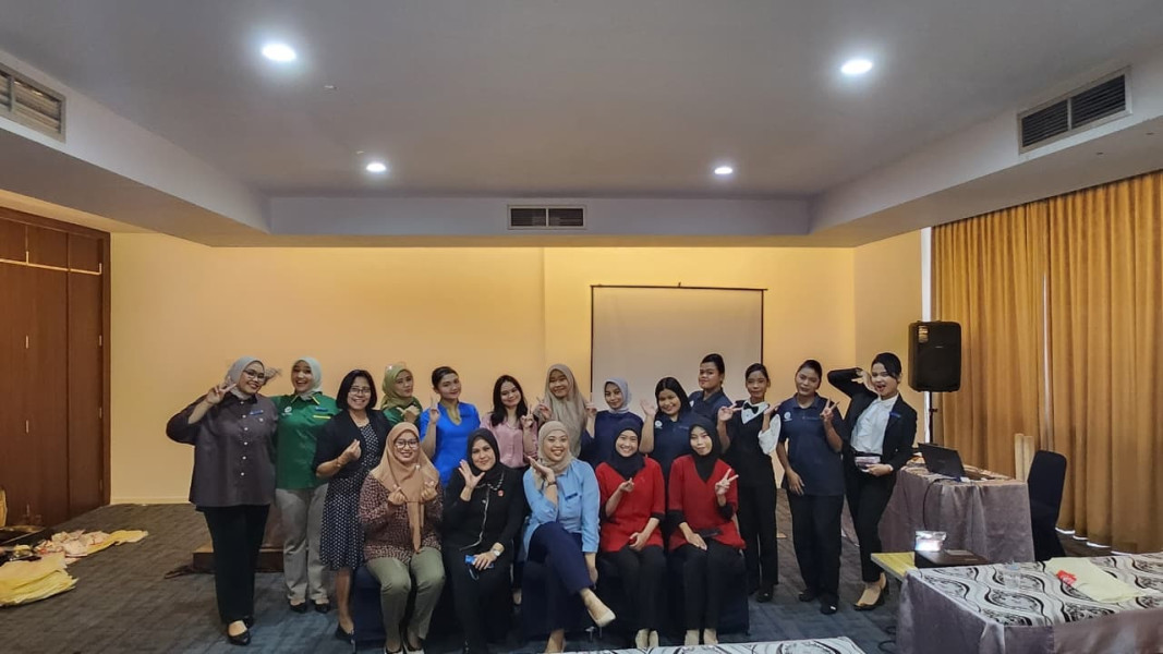 Tingkatkan Pelayanan Prima, Hotel Dafam Pekanbaru Gelar Beauty Class Eksklusif Bersama Viva Cosmetic Indonesia