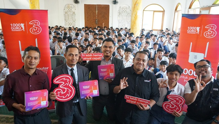 Tri dan 1.000 Guru Foundation Buka Akses Digital di Pelosok Negeri