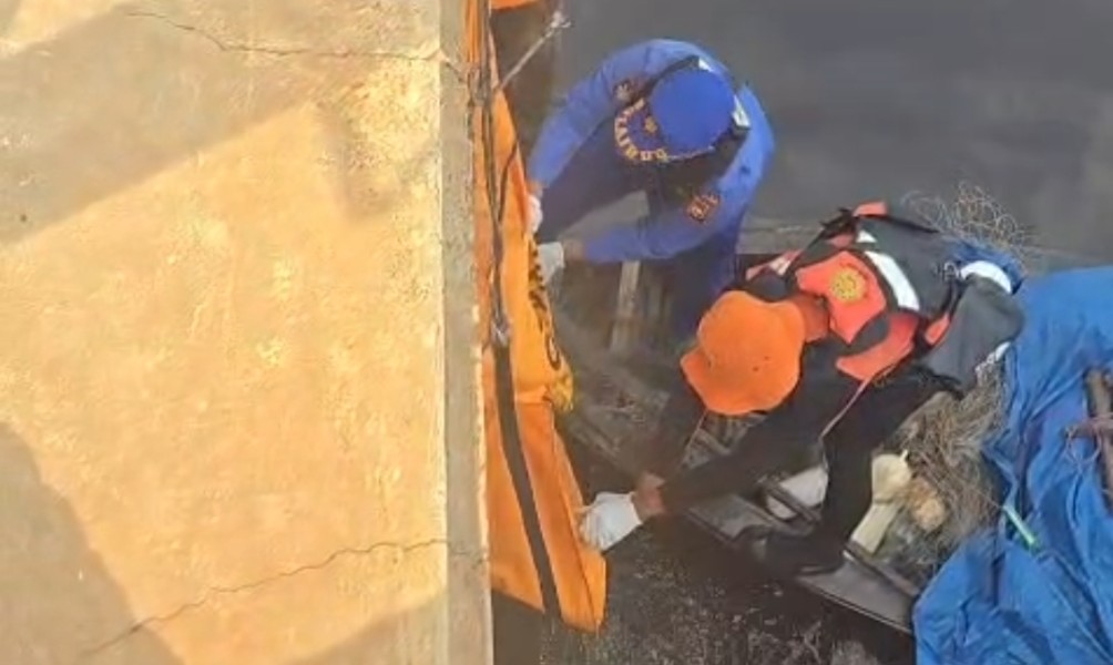 Warga Geger Temuan Mayat Mengapung di Laut Lubukgaung, Identitas Korban Terungkap Setelah Penyelidikan Polisi