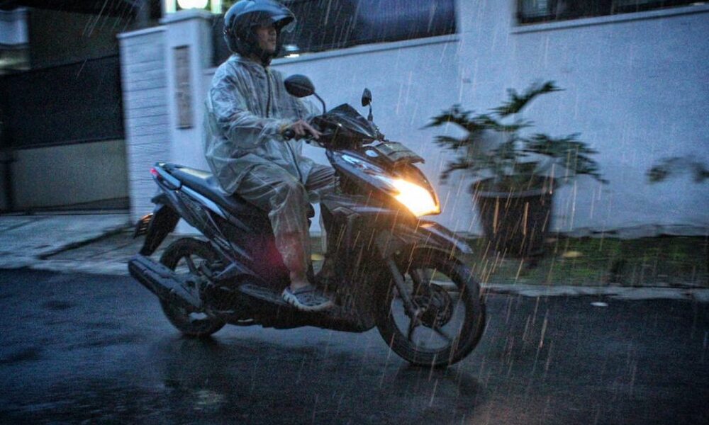 Tips Merawat Motor Matic Saat Musim Hujan agar Tetap Awet dan Tidak Cepat Rusak
