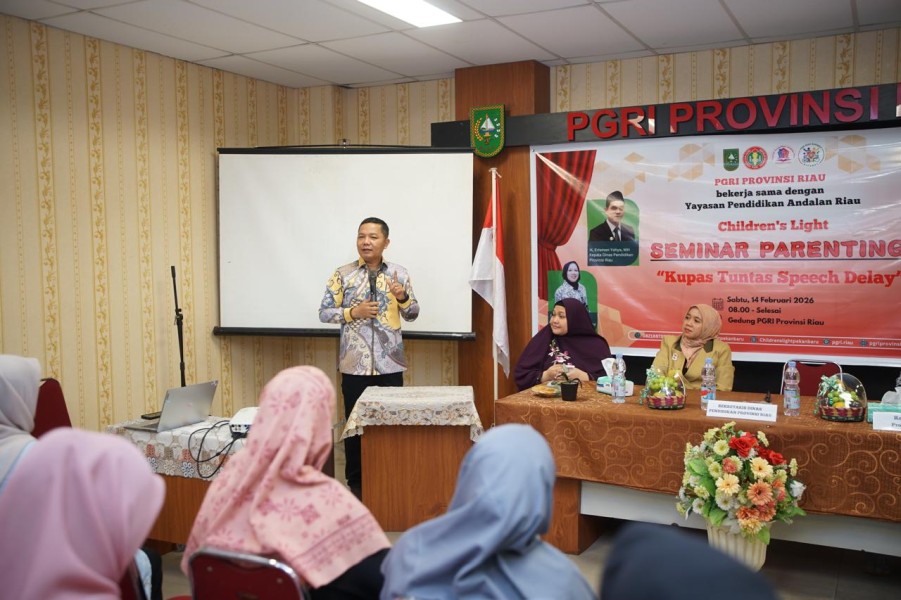 SEMINAR PGRI: 2 Pakar Pendidikan Khusus Bicara Tentang Speech delay