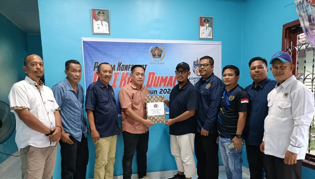 Bambang Prayetno Ambil Formulir Calon Ketua PWI Dumai, Siap Kembali Memimpin