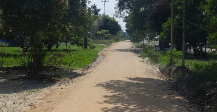 Diduga Gunakan Material Galian C Ilegal, Proyek Pengerasan Jalan Desa Belimbing di Inhu Dipertanyakan!