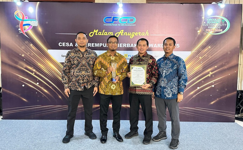 PLN Nusantara Power UP Tenayan Raih Penghargaan Gold dalam CESA Award 2025, Melalui Program Inovatif Budidaya Cacing Tanah Muda Jaya Organik