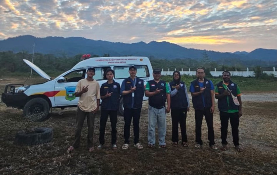 UI Buka Akses Pengobatan Gigi Gratis bagi Warga Nikiwar, Papua Barat