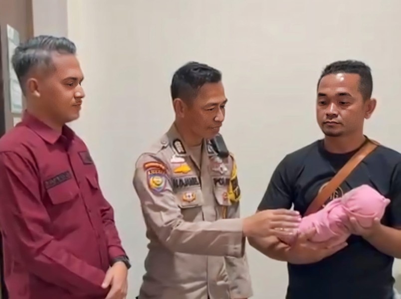 Pastikan Keselamatan Ibu Hamil Korban Kecelakaan yang Viral, Bripka Nasrul Jamil Kembali Datangi Rumah Sakit Jenguk Bayi yang Baru Lahir